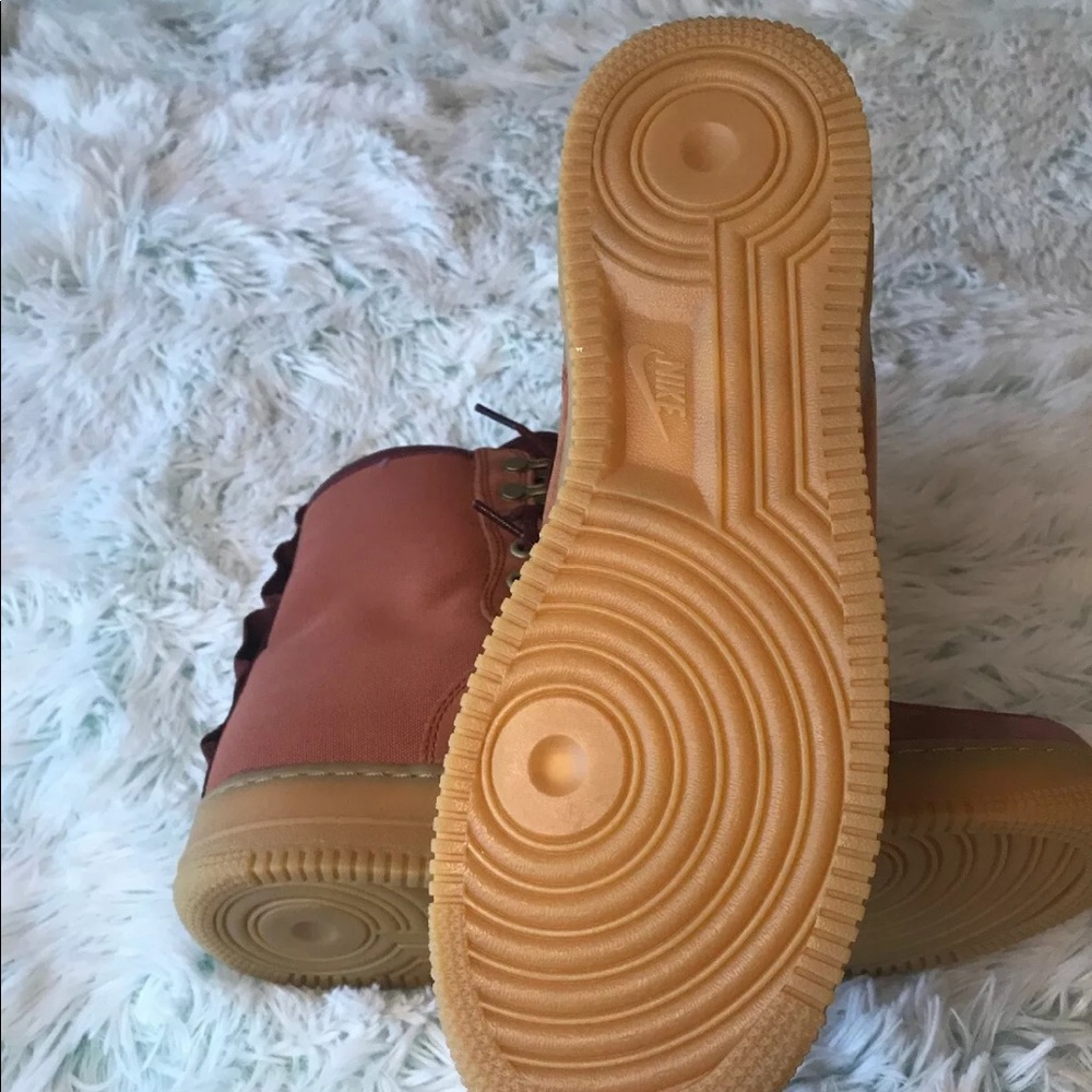 Nike Air Force One Boots - Picture 4 of 8